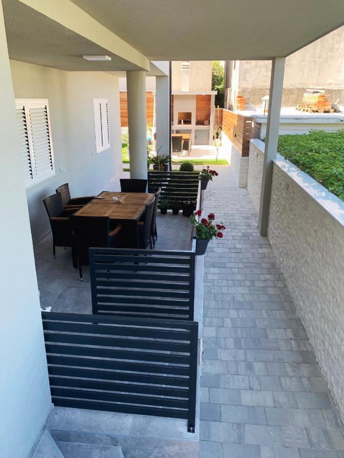 Villa Franko Baška Voda Zewnętrze zdjęcie